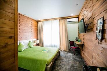 هتل Ethno Park Resort Bishkek2024