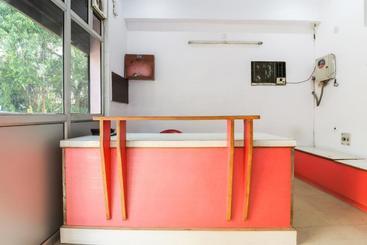 هتل Spot On 46219 Satkar Guest House