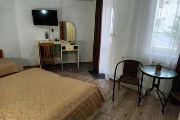 پانسیون Guest House Alkor
