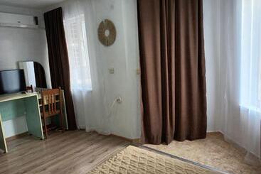 پانسیون Guest House Alkor