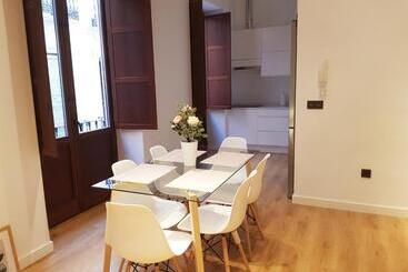 Apartamentos Granada Deluxe 3000