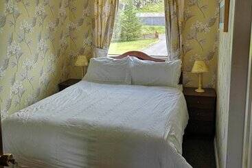 تختخواب و صبحانه Loch Roag Guest House & Eshcol Guest House