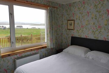 تختخواب و صبحانه Loch Roag Guest House & Eshcol Guest House