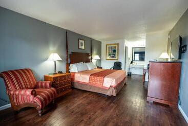 酒店 American Inn & Suites Russellville