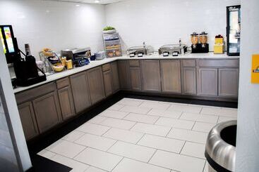 هتل Days Inn By Wyndham Amarillo  Medical Center