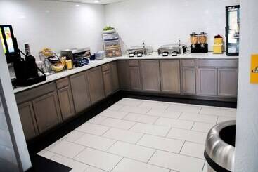 هتل Days Inn By Wyndham Amarillo  Medical Center