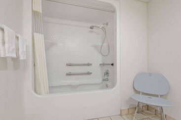 هتل Days Inn By Wyndham Amarillo  Medical Center