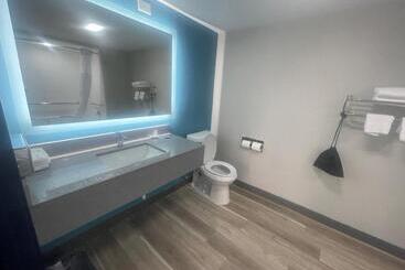 هتل Days Inn By Wyndham Amarillo  Medical Center