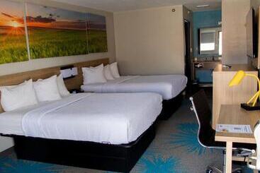 هتل Days Inn By Wyndham Amarillo  Medical Center