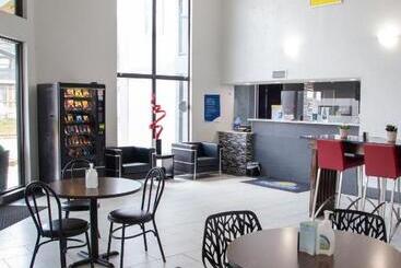 هتل Days Inn By Wyndham Amarillo  Medical Center