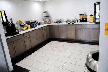 هتل Days Inn By Wyndham Amarillo  Medical Center