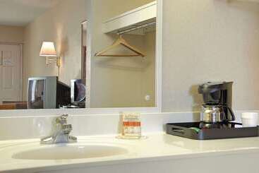 هتل Days Inn By Wyndham Apple Valley Pigeon Forge/sevierville