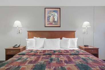 هتل Days Inn By Wyndham Casper