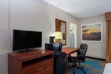 هتل Days Inn By Wyndham Casper