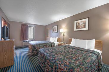 هتل Days Inn By Wyndham Jamestown