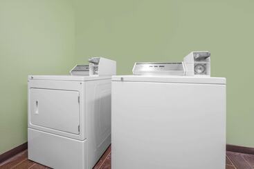 هتل Days Inn By Wyndham Lubbock South