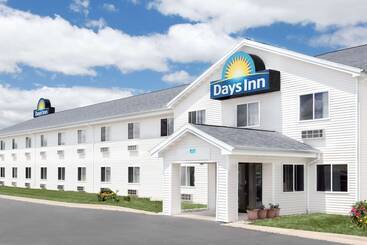 هتل Days Inn By Wyndham Neenah
