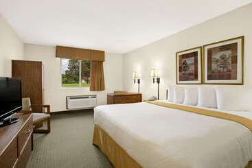 هتل Days Inn By Wyndham Rapid City