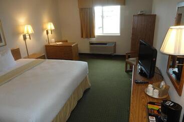 هتل Days Inn By Wyndham Rapid City