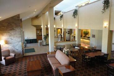 هتل Days Inn By Wyndham Rapid City