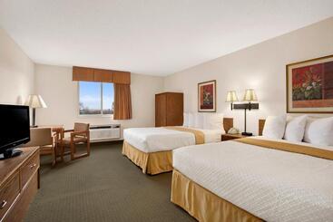 هتل Days Inn By Wyndham Rapid City