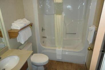 هتل Days Inn By Wyndham Rapid City