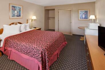 فندق Days Inn & Suites By Wyndham Kokomo