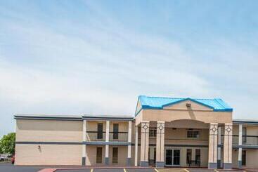 هتل Executive Inn Stillwater