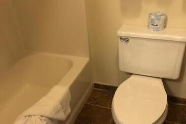 هتل Kings Inn Cody