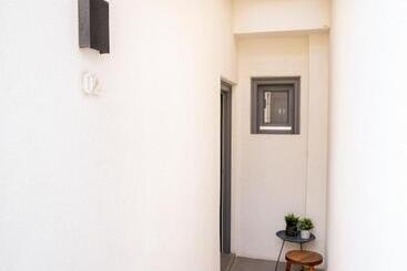 پانسیون Lemon Suites Santorini