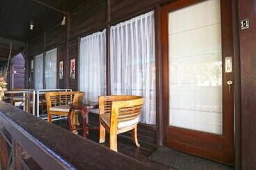 پانسیون The Beach Huts Lembongan