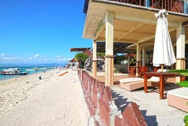پانسیون The Beach Huts Lembongan