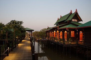 هتل Inle Heritage Stilt House