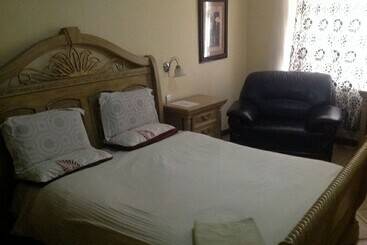 پانسیون Rite Inn