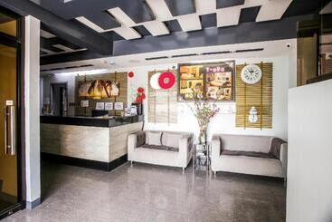 هتل Capital O 786 Kwe  And Resort
