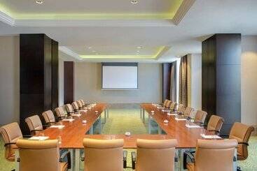 هتل Doubletree By Hilton Doha  Al Sadd