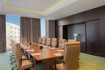 هتل Doubletree By Hilton Doha  Al Sadd