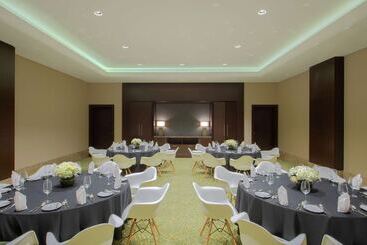 هتل Doubletree By Hilton Doha  Al Sadd