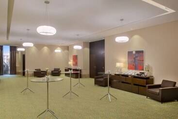 هتل Doubletree By Hilton Doha  Al Sadd