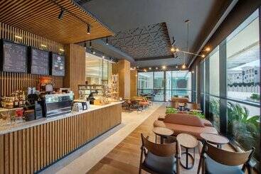 هتل Doubletree By Hilton Doha  Al Sadd