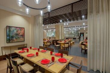 هتل Doubletree By Hilton Doha  Al Sadd