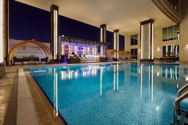 هتل Doubletree By Hilton Doha  Al Sadd
