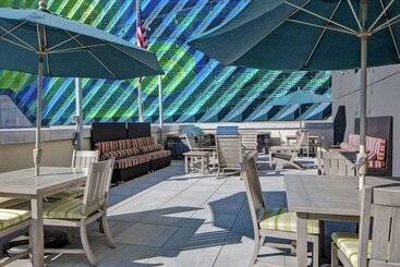 هتل Home2 Suites By Hilton Charlotte Uptown, Nc