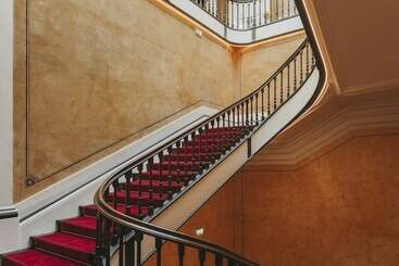 هتل Torel Palace Porto
