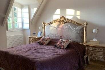 پانسیون Friendly Home Bayeux