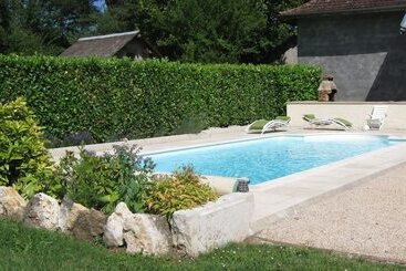 Пансион Mon Jardin Du Bas Bugey