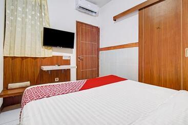 پانسیون Reddoorz Near Mall Of Indonesia