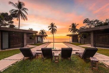 پانسیون Veue Beach Cabins