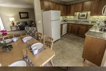 Desert Vacation Villas, A Vri Resort