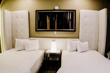 مُتل Devonshire Inn